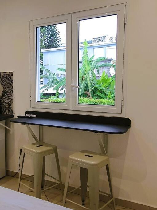 Studio Pour 2 Personnes Proche De L'Hopital Et Du Jardin De L'Etat Saint-Denis Extérieur photo